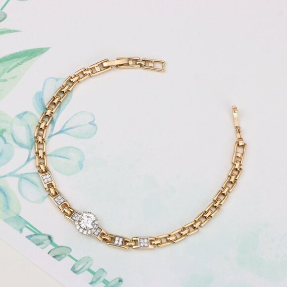 "Rose Gold Bracelet with Sparkling Centerpiece & Link Detailing, XPBL0830 - Picture 6 of 12